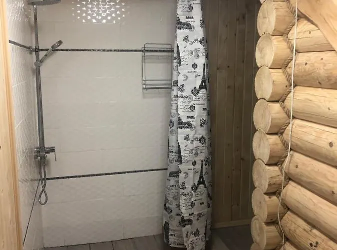 منتجع In *